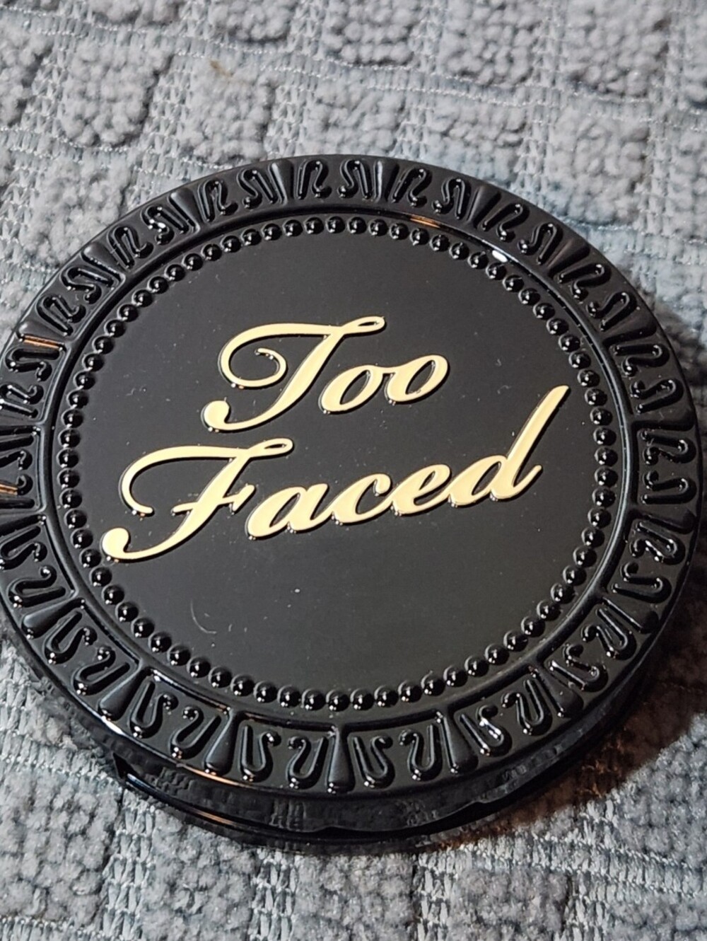 HOLD TRADE Too Faced Chocolate Soleil Matte Pressed Bronzing Powder 0 14oz